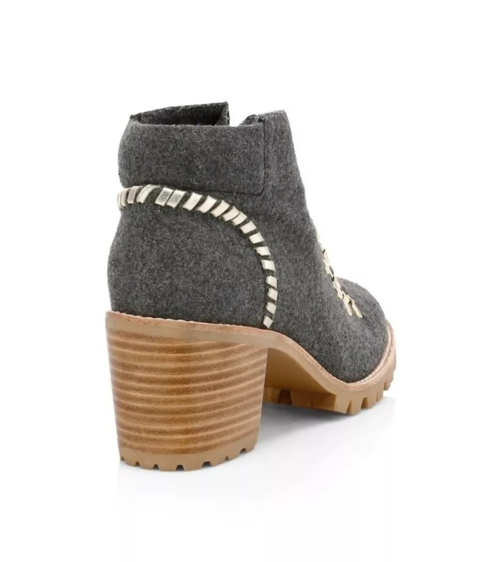 NWT Jack Rogers Poppy Flannel Hiker lug boots size 9.5.